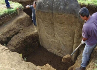 Las Enigmáticas Inscripciones de los Moais de la Isla de Pascua