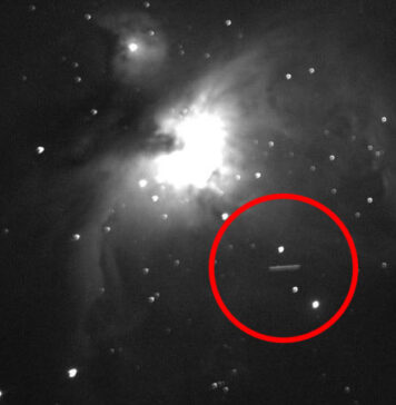 OVNI em Forma de Charuto é Avistado na Nebulosa de Órion